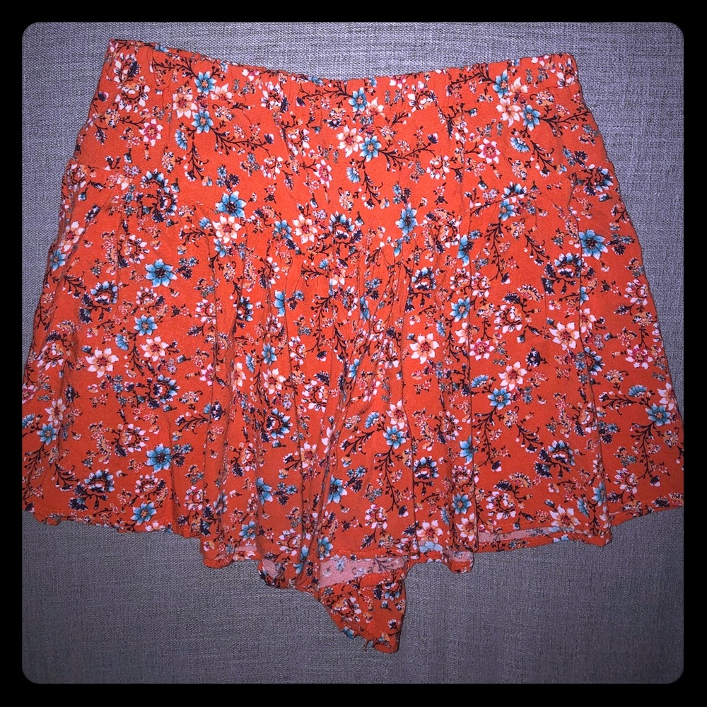Girls size 14/16 shorts, looks like a short skirt